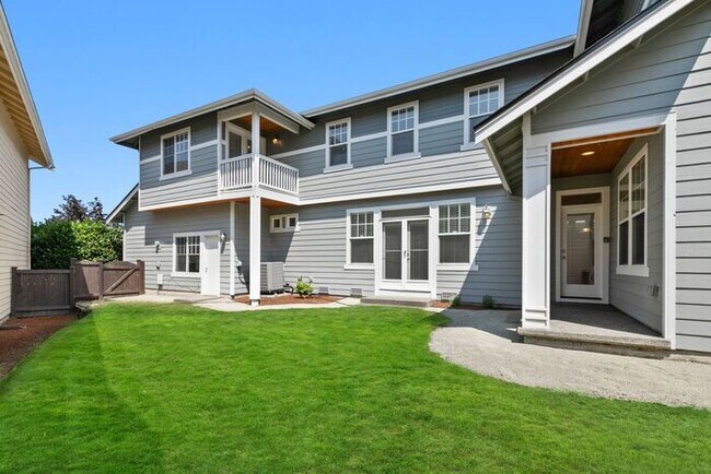 22520 NE Cascara Cir in Redmond, WA - Building Photo - Building Photo