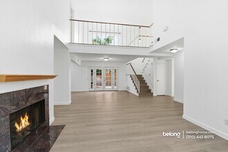 29016 Lillyglen Dr in Santa Clarita, CA - Foto de edificio - Building Photo