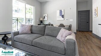 14041 Hyatt Rd in Jacksonville, FL - Building Photo