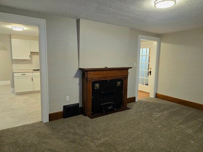 105 N Bon Air Ave in Youngstown, OH - Building Photo - Building Photo