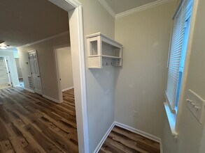 438 N Cypress St, Unit A in Florence, AL - Foto de edificio - Building Photo