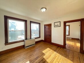 457 Beech St in Manchester, NH - Building Photo - Building Photo