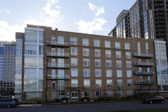 Midtown North in Reston, VA - Foto de edificio - Building Photo