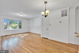 1901 N Adams St in Arlington, VA - Building Photo - Building Photo