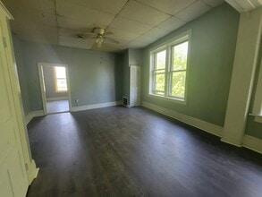 72 Lincoln Way W in Chambersburg, PA - Building Photo - Building Photo