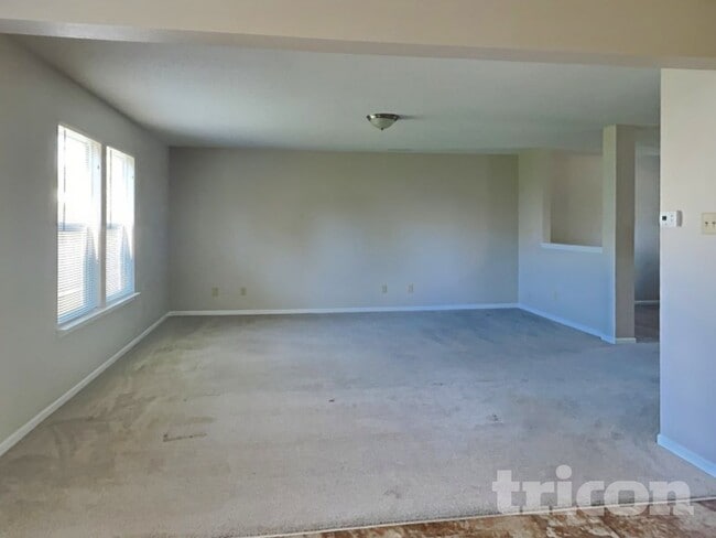 5632 N Jefferson Dr in McCordsville, IN - Foto de edificio - Building Photo