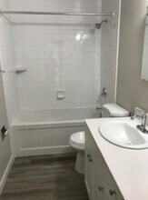 Hearth Manor in Edmonton, AB - Building Photo - Building Photo