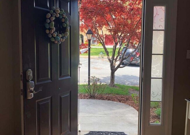 1211 Lindsay Ln in Hagerstown, MD - Building Photo - Building Photo