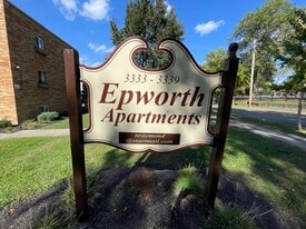 Epworth Apartments in Cincinnati, OH - Building Photo