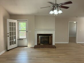 122 Woodbridge Ct in Anderson, SC - Building Photo - Building Photo