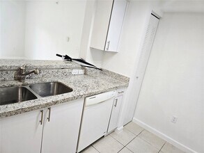 15410 SW 284th St in Homestead, FL - Building Photo - Building Photo