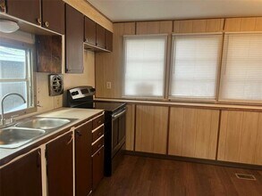 7801 34th Ave N in St. Petersburg, FL - Building Photo - Building Photo