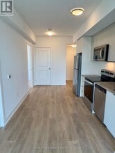 202 Burnhamthorpe Rd E in Mississauga, ON - Building Photo - Building Photo