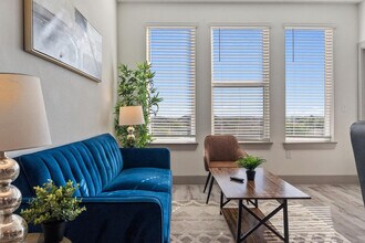 12100 1/2 Ferrystone Glen Dr in Austin, TX - Foto de edificio - Building Photo