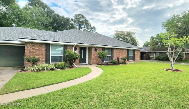 property at 245 Orangewood Dr