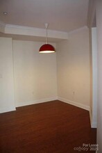 401 N Church St in Charlotte, NC - Building Photo - Building Photo