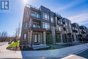 67 Wyn Wood Ln in Orillia, ON - Building Photo