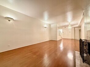 14647 Dickens St in Los Angeles, CA - Building Photo - Building Photo