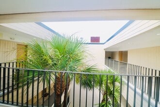 1 Marina Dr in St. Simons Island, GA - Building Photo - Building Photo