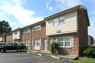 Preston Oaks in Louisville, KY - Foto de edificio - Building Photo