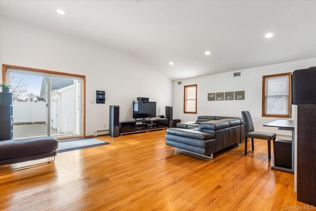 89-10 157th Ave in Queens, NY - Building Photo - Building Photo