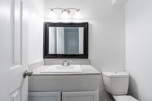 The Sherry Apartments in Arlington, TX - Building Photo