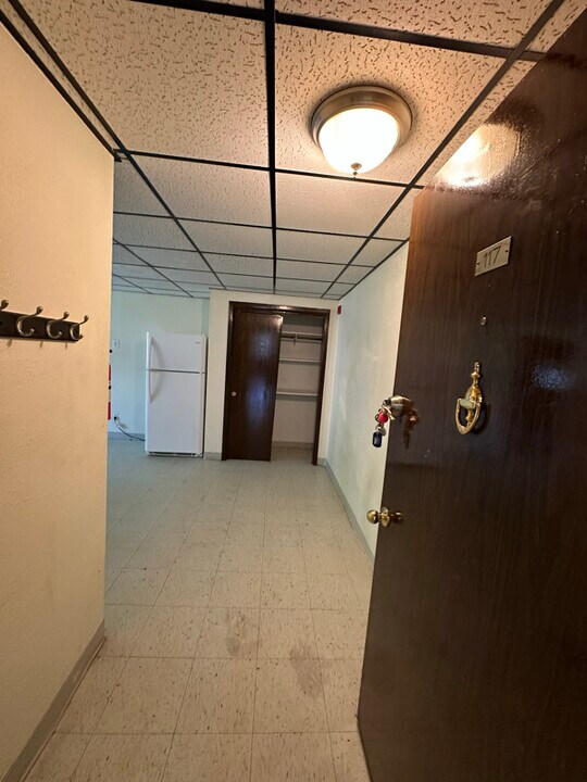 320 Oak Ave N in Thief River Falls, MN - Building Photo