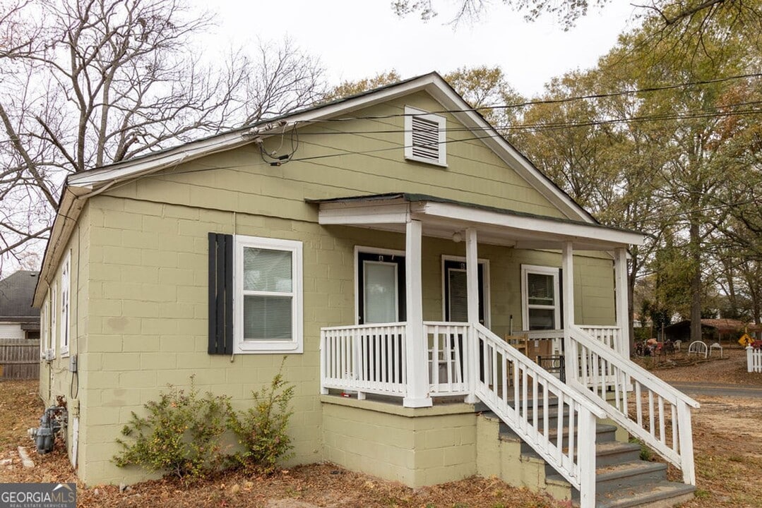 90 M.L.K. Jr Dr in Winder, GA - Foto de edificio