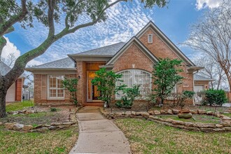7402 Stone Arbor Dr in Sugar Land, TX - Building Photo - Building Photo