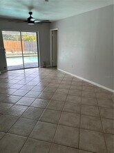 2334 Colonial Ct in Dunedin, FL - Building Photo - Building Photo