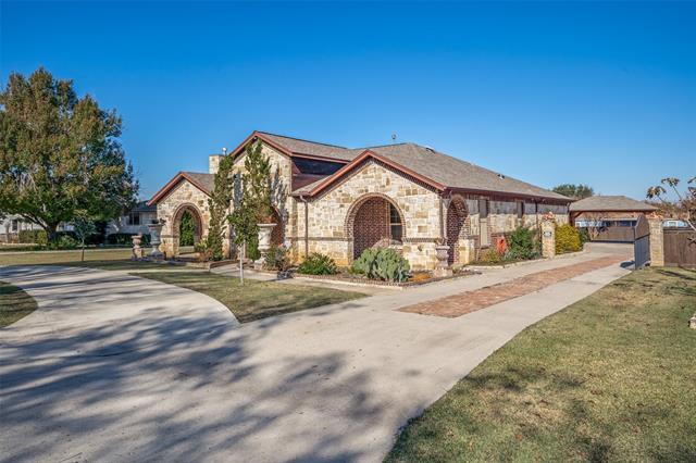 308 Sheri Ln in Roanoke, TX - Building Photo - Building Photo