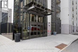 9075-9075 Jane St in Vaughan, ON - Building Photo - Building Photo