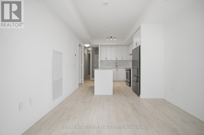 27 Korda Gate in Vaughan, ON - Building Photo - Building Photo