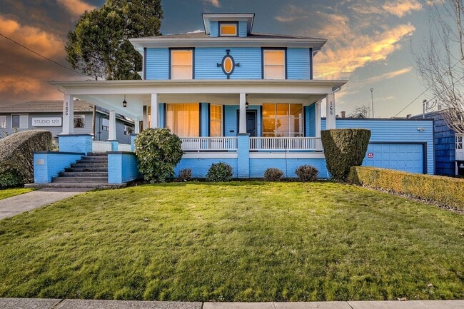 property at 165 17th St NE