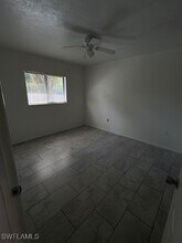 2700 Park Windsor Dr in Ft. Myers, FL - Building Photo - Building Photo
