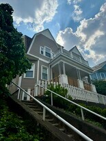 32 Atherton Rd, Unit 2 in Brookline, MA - Building Photo