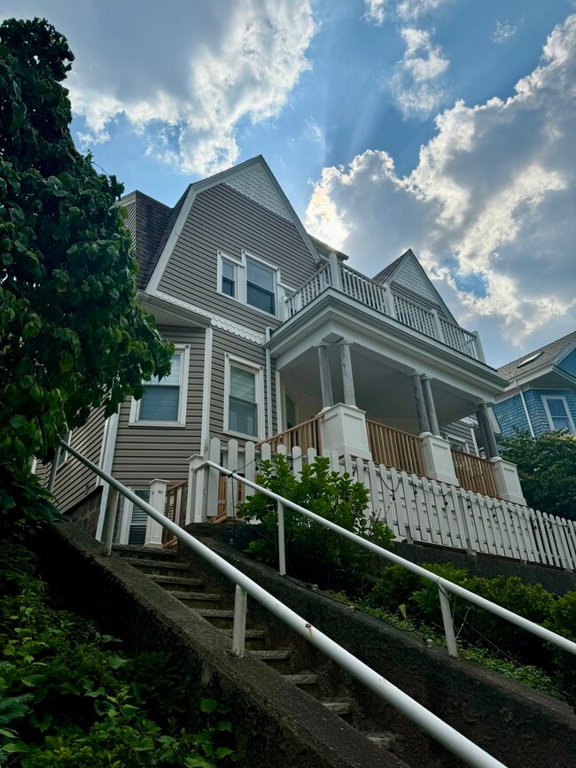 32 Atherton Rd, Unit 2