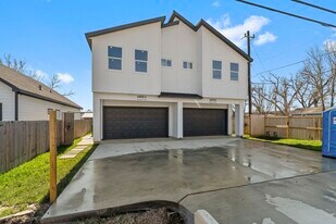 6808 Ralston St in Houston, TX - Building Photo