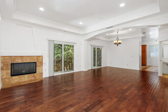 14535 Margate St in Van Nuys, CA - Foto de edificio - Building Photo