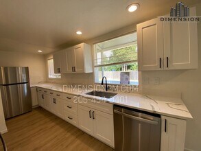 33204 26th Pl SW in Federal Way, WA - Building Photo - Building Photo