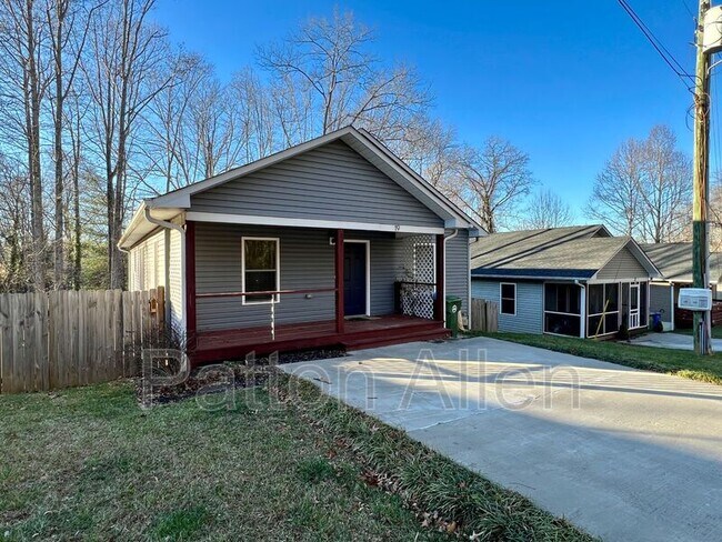 property at 19 Chapel Park Pl