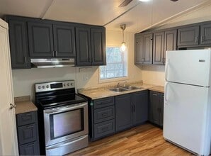 23081 Nameless Rd in Leander, TX - Building Photo - Building Photo