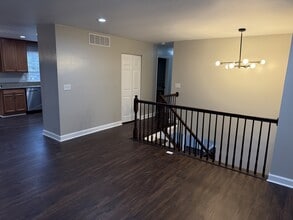 8005 Pine Ridge Rd in Pasadena, MD - Building Photo - Building Photo