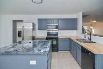 101 Rein Dance Ln in Owens Cross Roads, AL - Foto de edificio - Building Photo