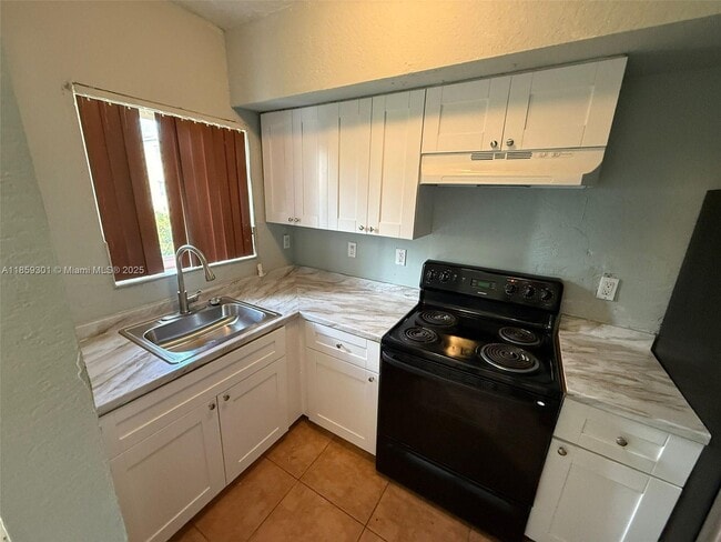 471 NW 83rd St in Miami, FL - Building Photo - Building Photo