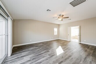 11022 Onslow Ct in Las Vegas, NV - Building Photo - Building Photo