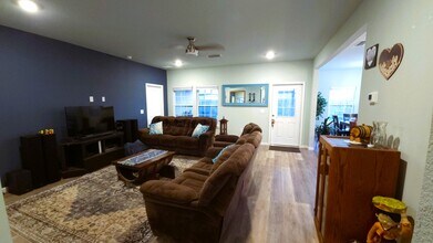 6714 Fox Lake Dr in Panama City, FL - Building Photo - Building Photo