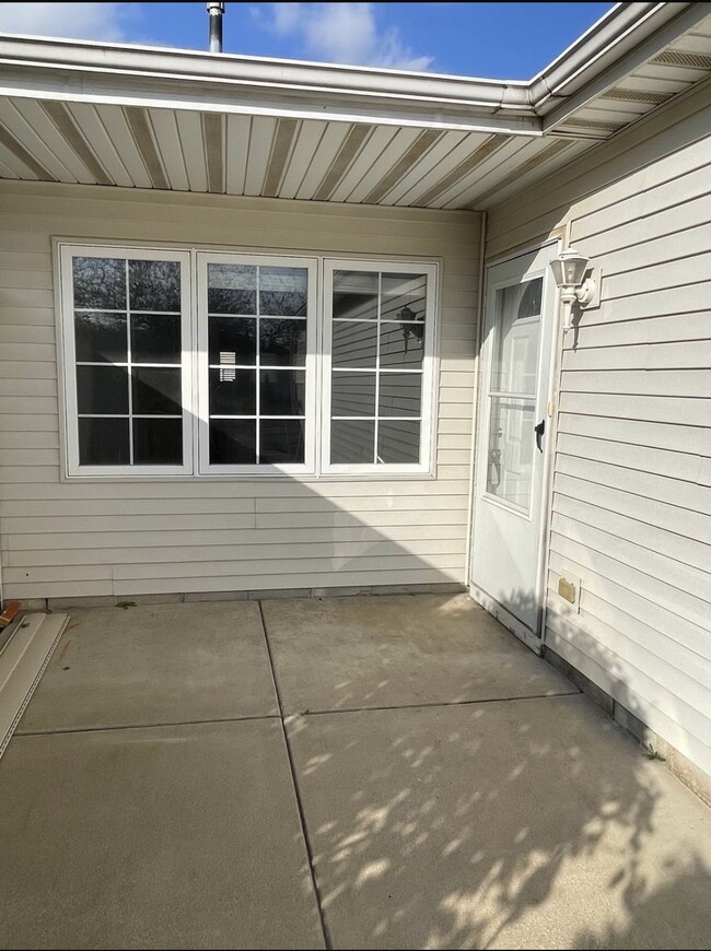 1738 Beech Dr in Crown Point, IN - Building Photo - Building Photo