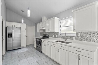 20 E Nyssa Ave in McAllen, TX - Building Photo - Building Photo