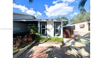 6481 SW 39th Terrace in Miami, FL - Building Photo